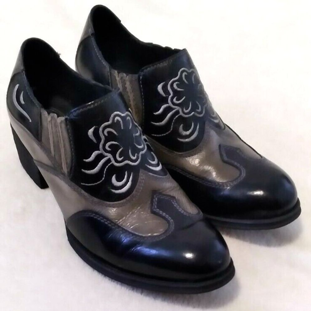 Womens BORN NAPA Wingtip Western Cowboy Boho Ankle Embroidered Leather Boots 6.5